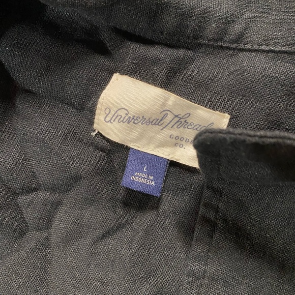 Universal Thread - Picture 3 of 3